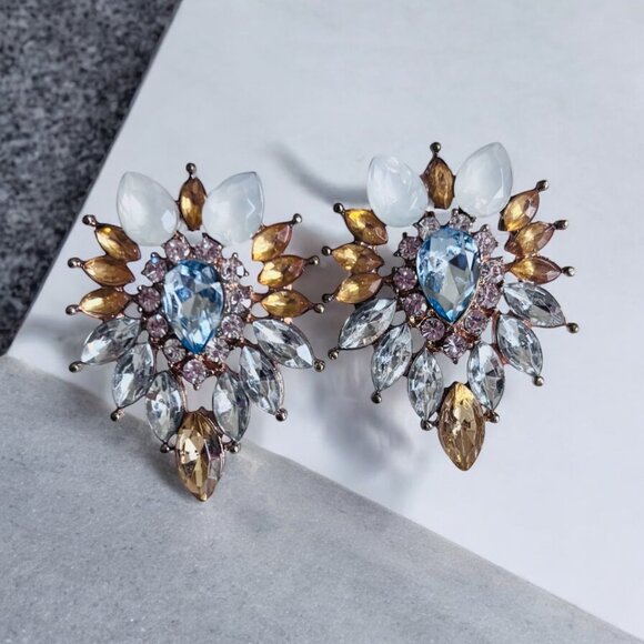 Elegant Crystal Night Out Stud Earring - Picture 3 of 4